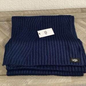 UGG Ribbed Oversized Knit Scarf in Navy NWT